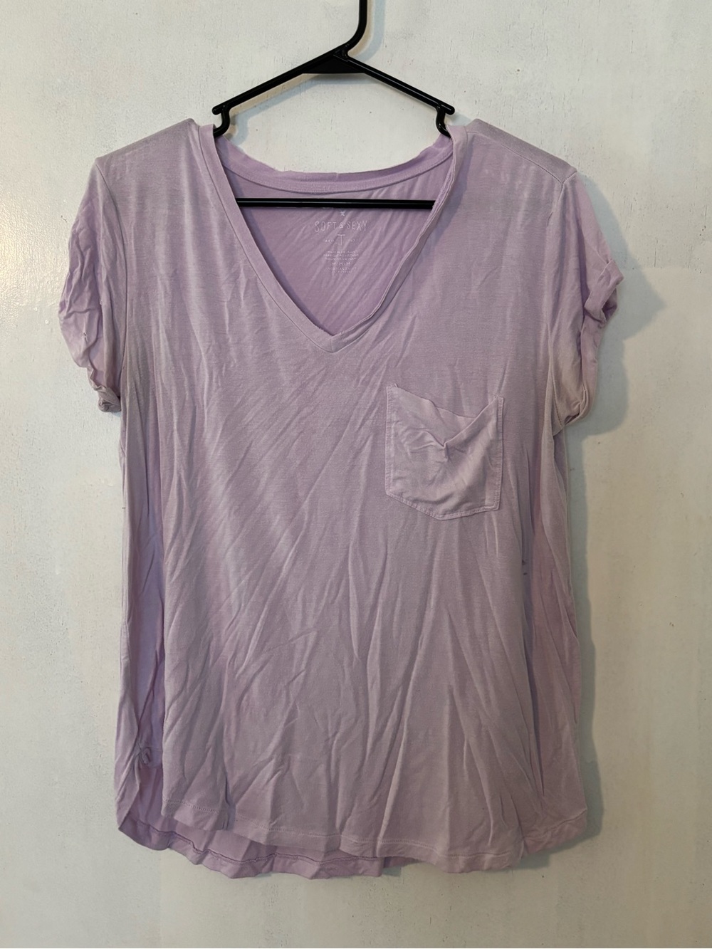 American Eagle Outfitters Lavender V-Neck Pocket Tee